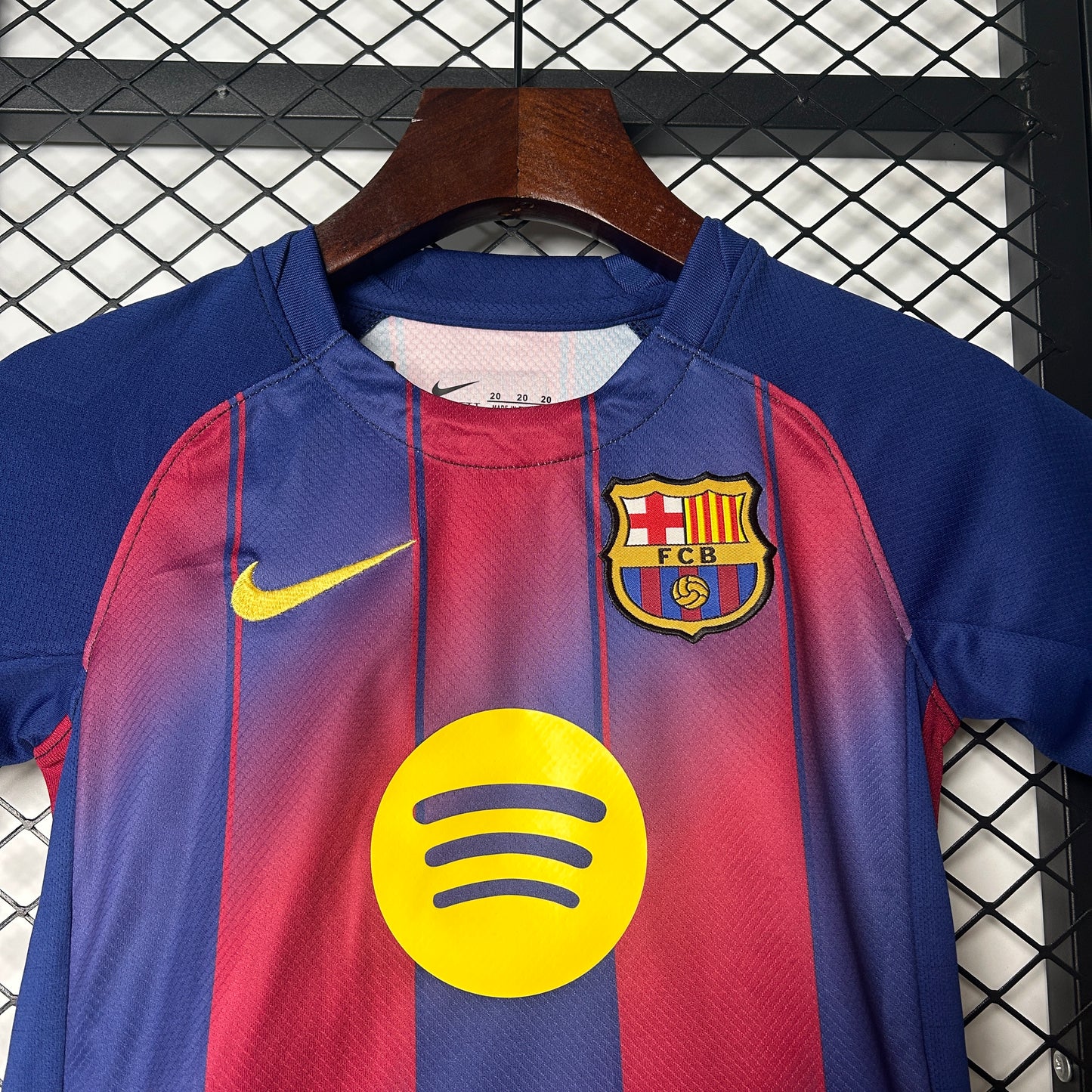 25 26 kids Barcelona home