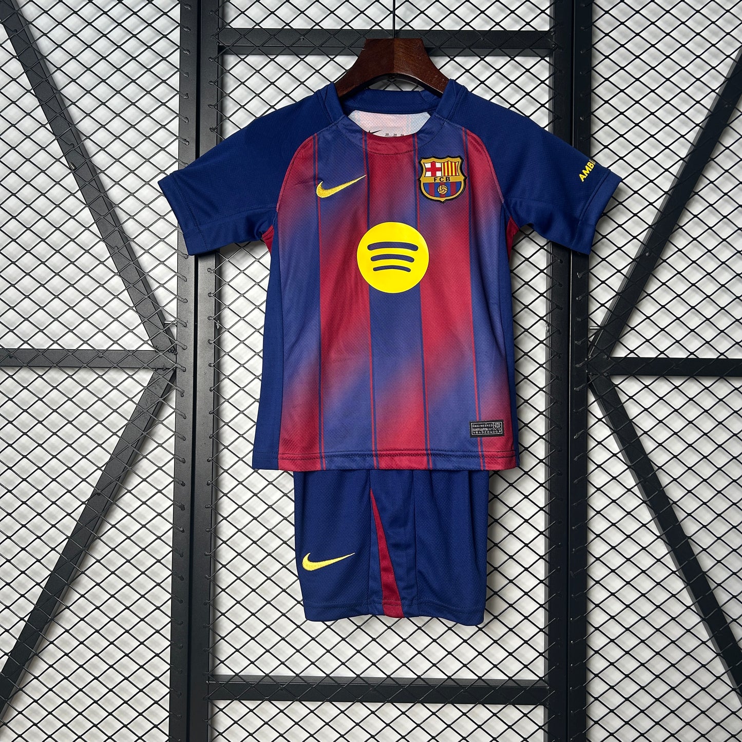 25 26 kids Barcelona home