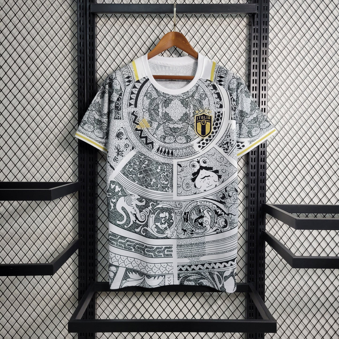 Italy “Italia Immortal” special jersey
