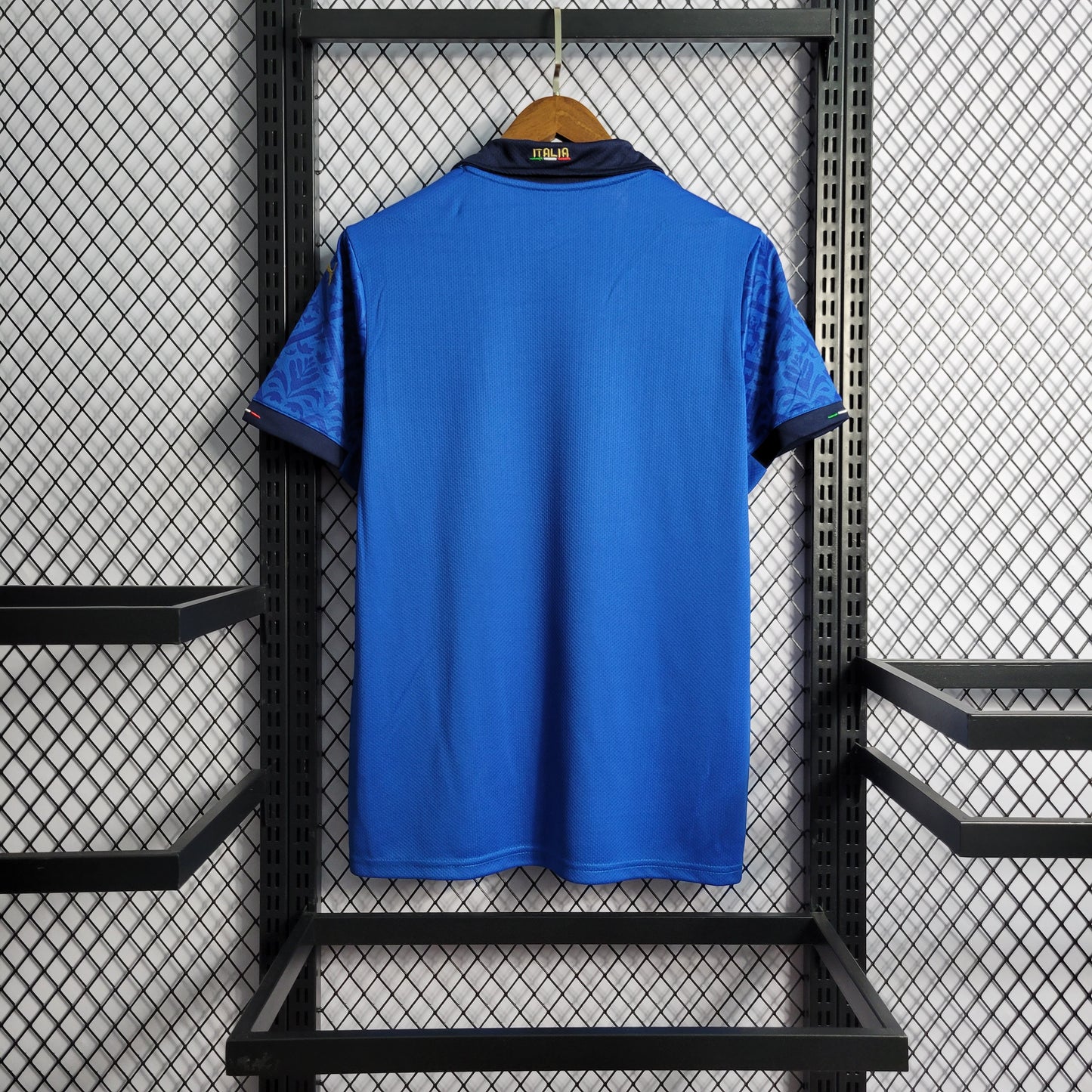 Italy “Azure Legacy” special jersey