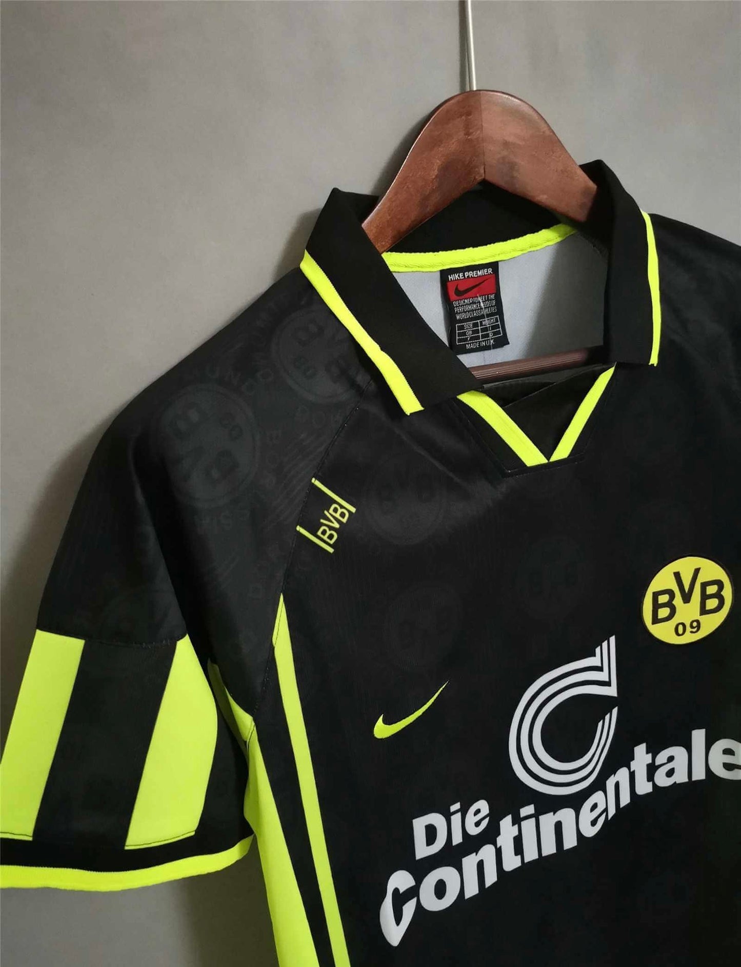 Retro 96/97 Borussia Dortmund Away Jersey
