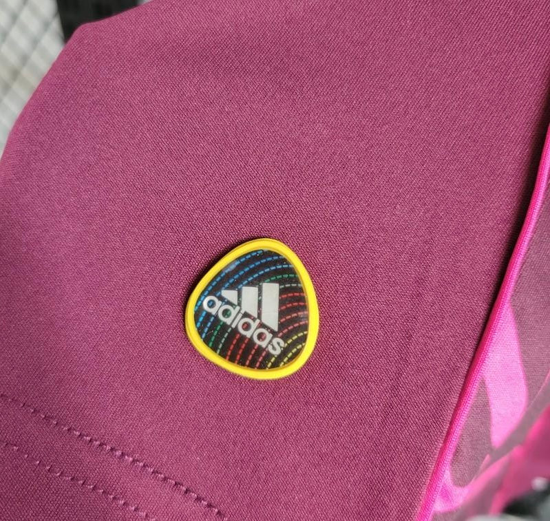 Retro 2010-11 Olympique Lyonnais Lyon Away Jersey