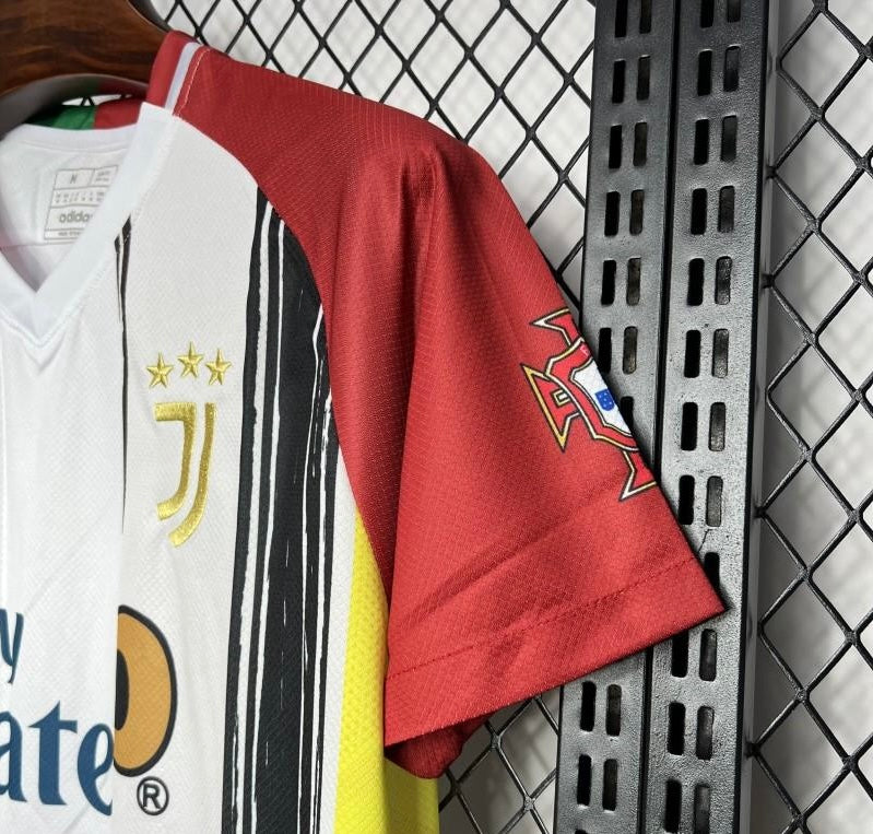 23/24 Juventus White/Red Special Jersey