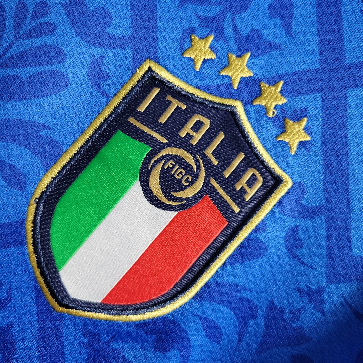 Italy “Azure Legacy” special jersey