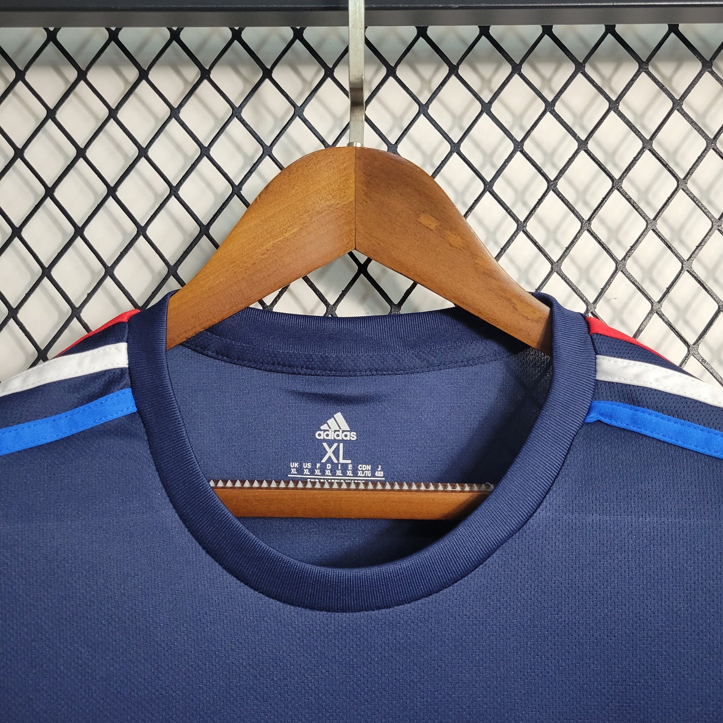 Arsenal “Victory Arsenal” special jersey