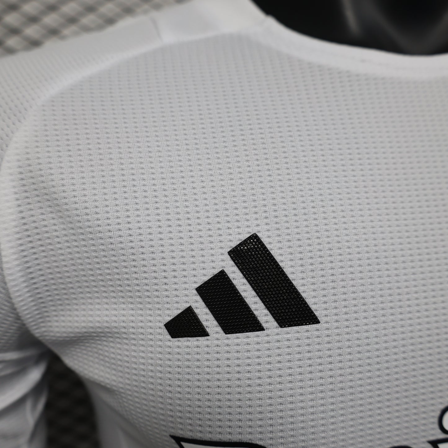 25-26 Arsenal White Training Kit