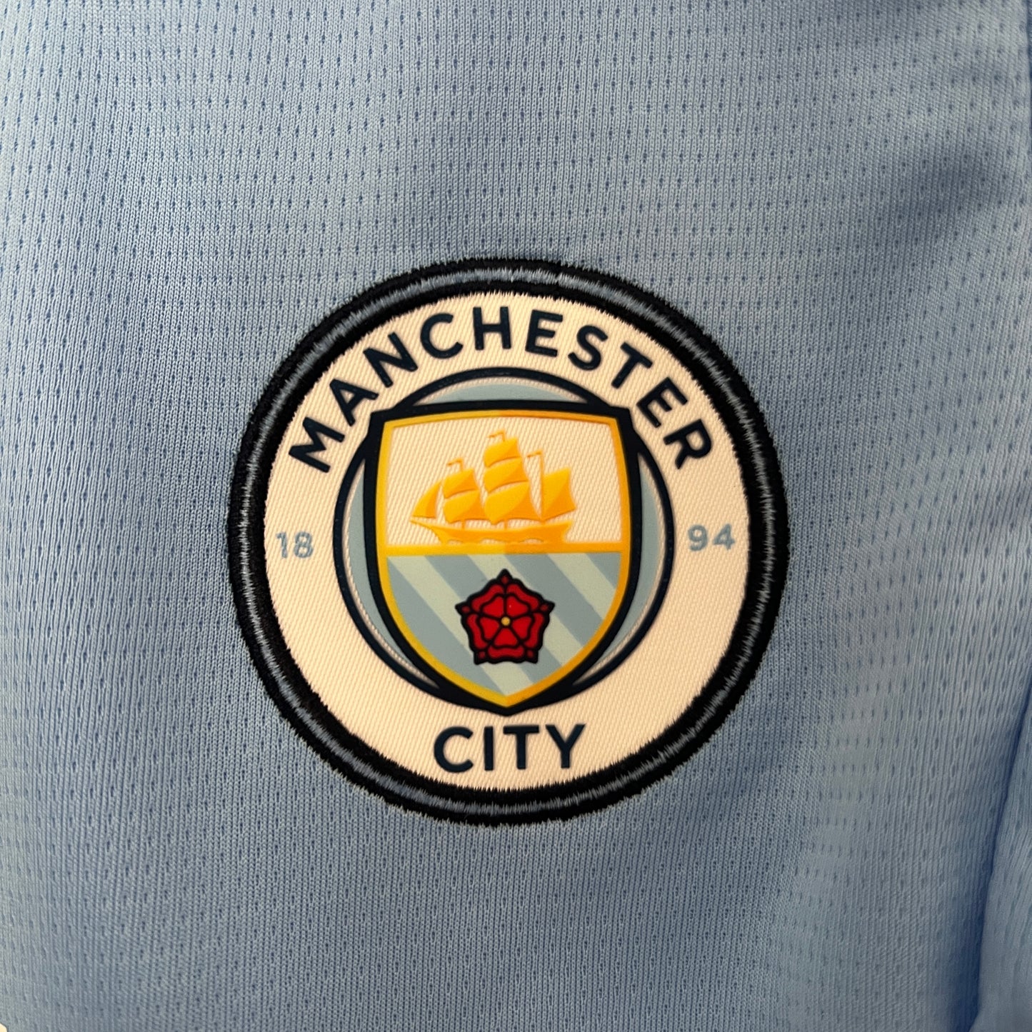 24/25 kids Manchester City home