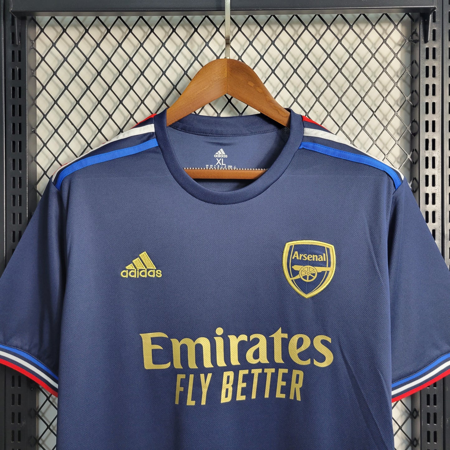 Arsenal “Victory Arsenal” special jersey