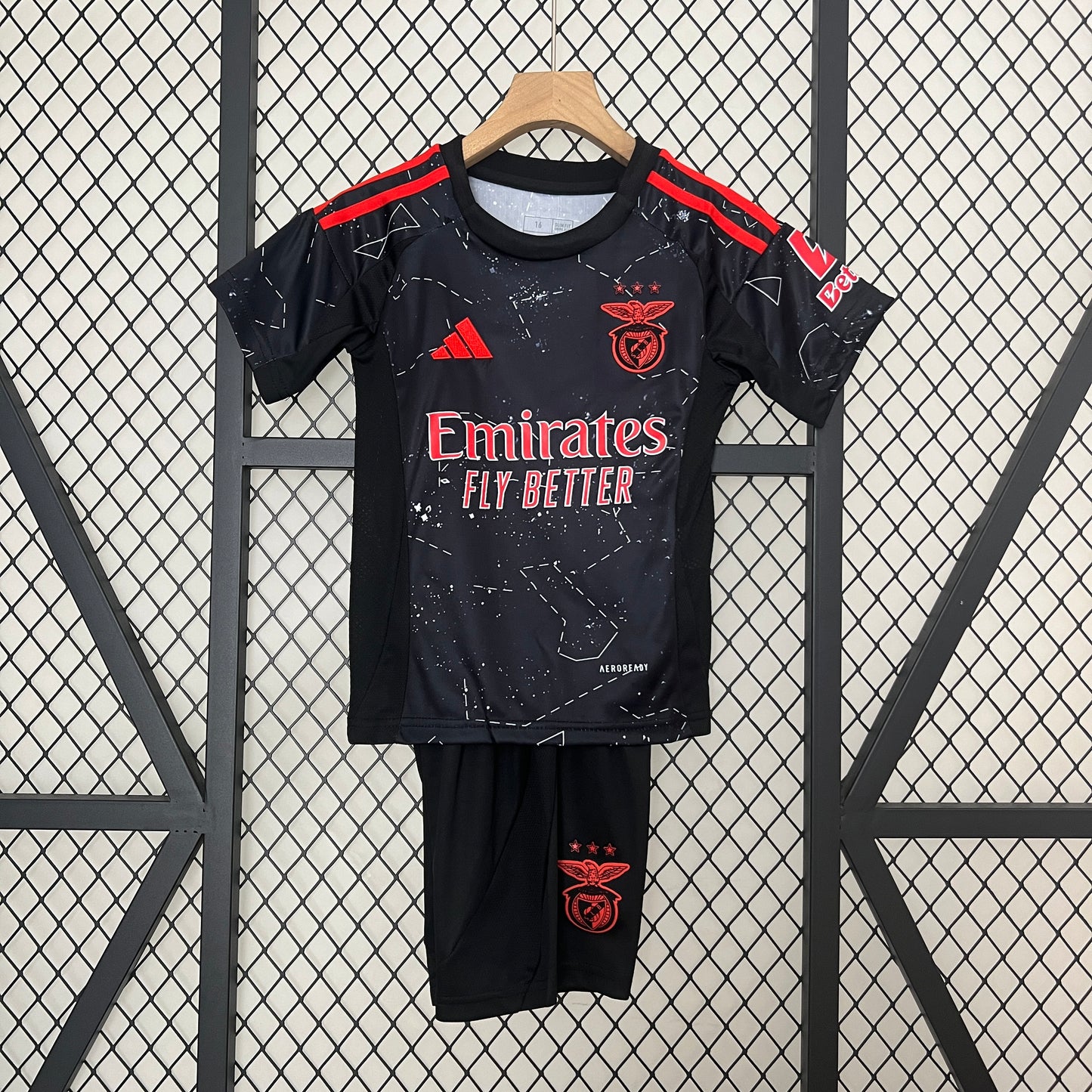 2425 Kids Benfica away