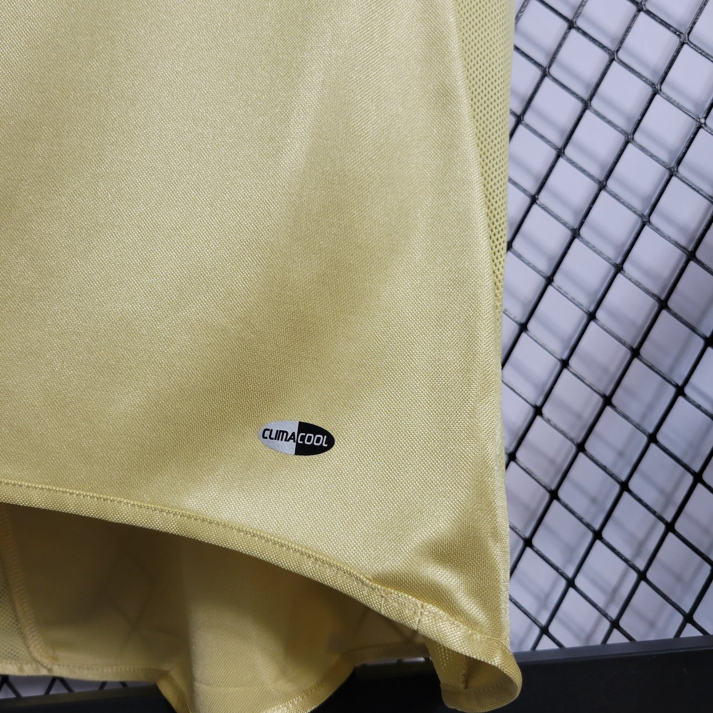 Bayern Munich “Golden Horizon” special jersey