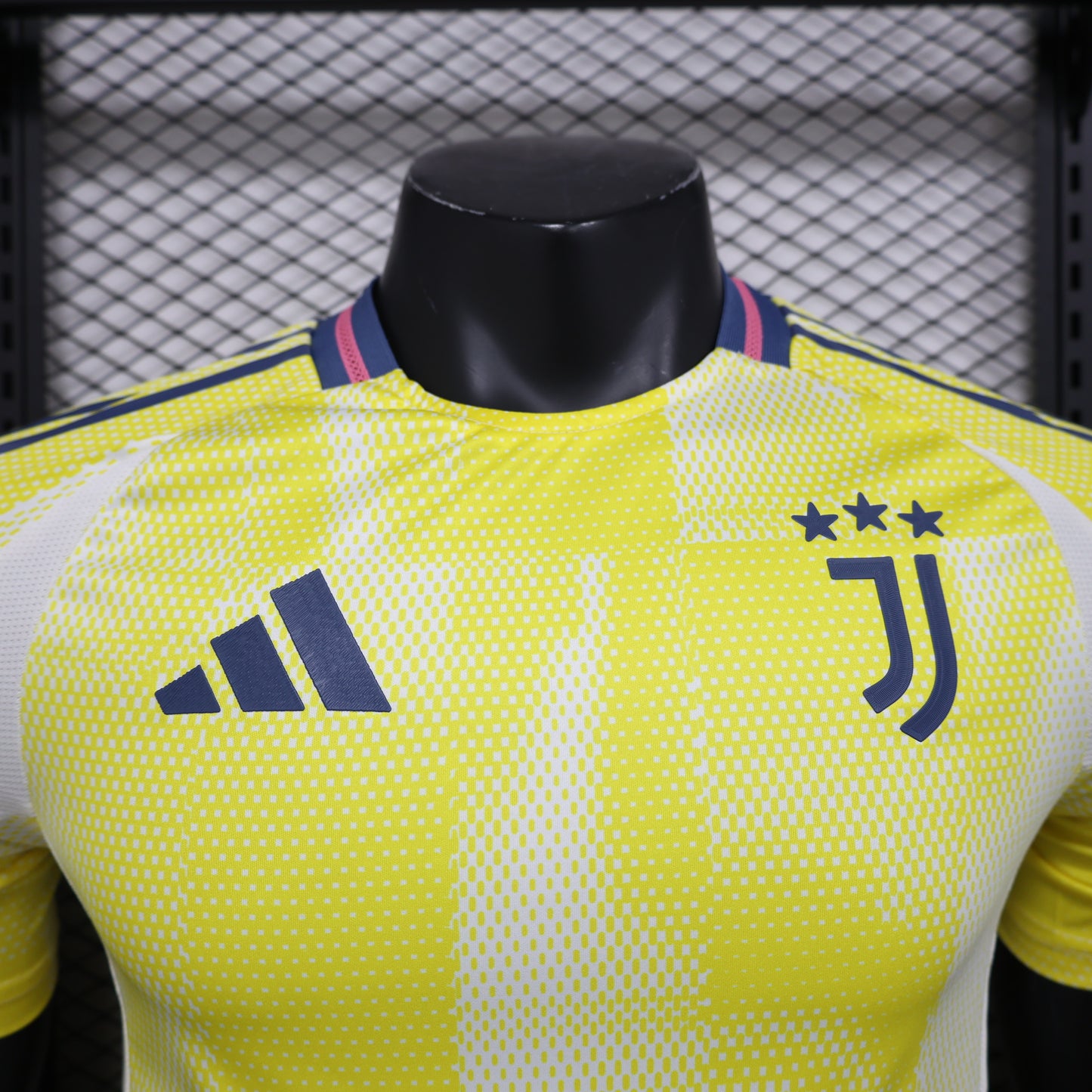 2024/25 Juventus Away Kit