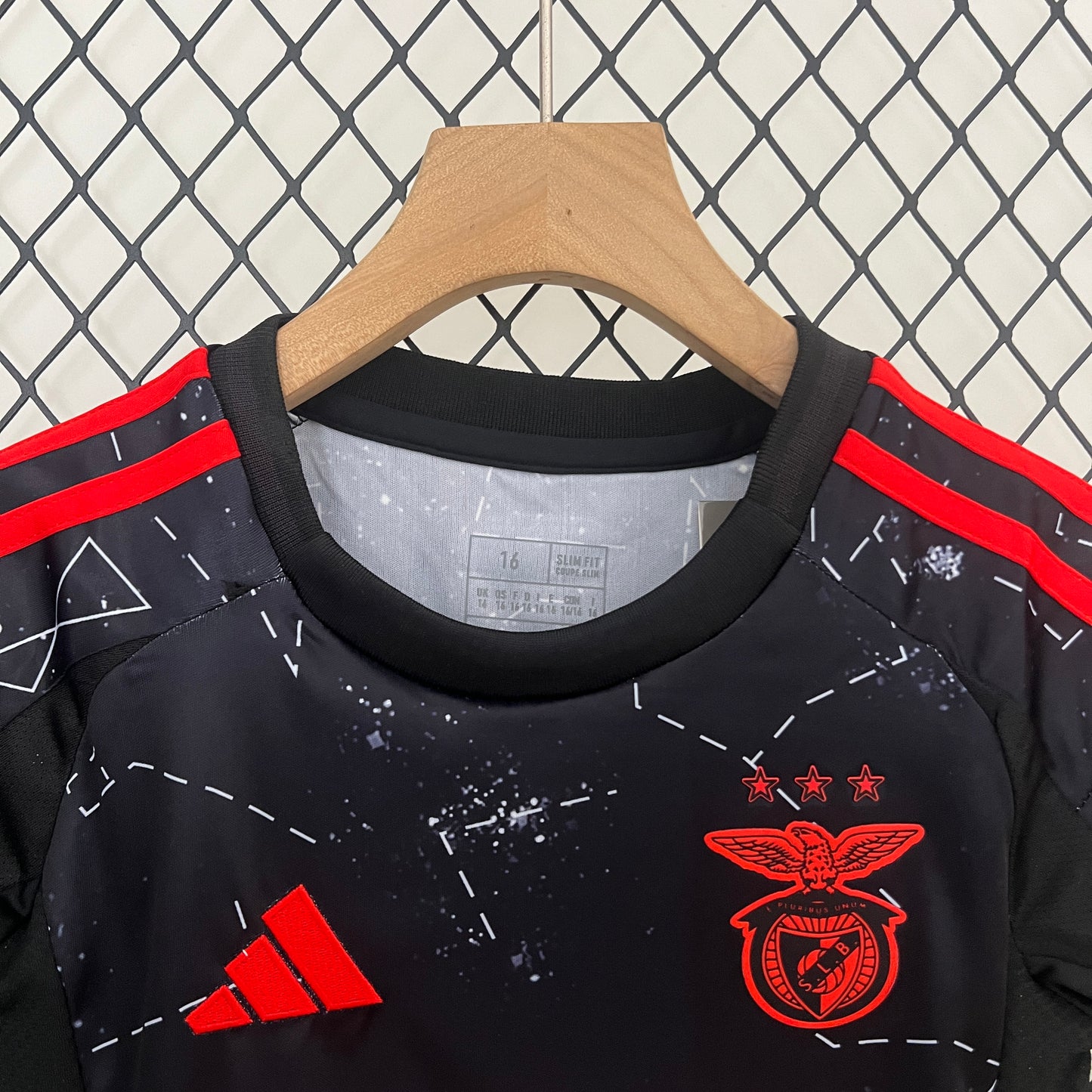 2425 Kids Benfica away