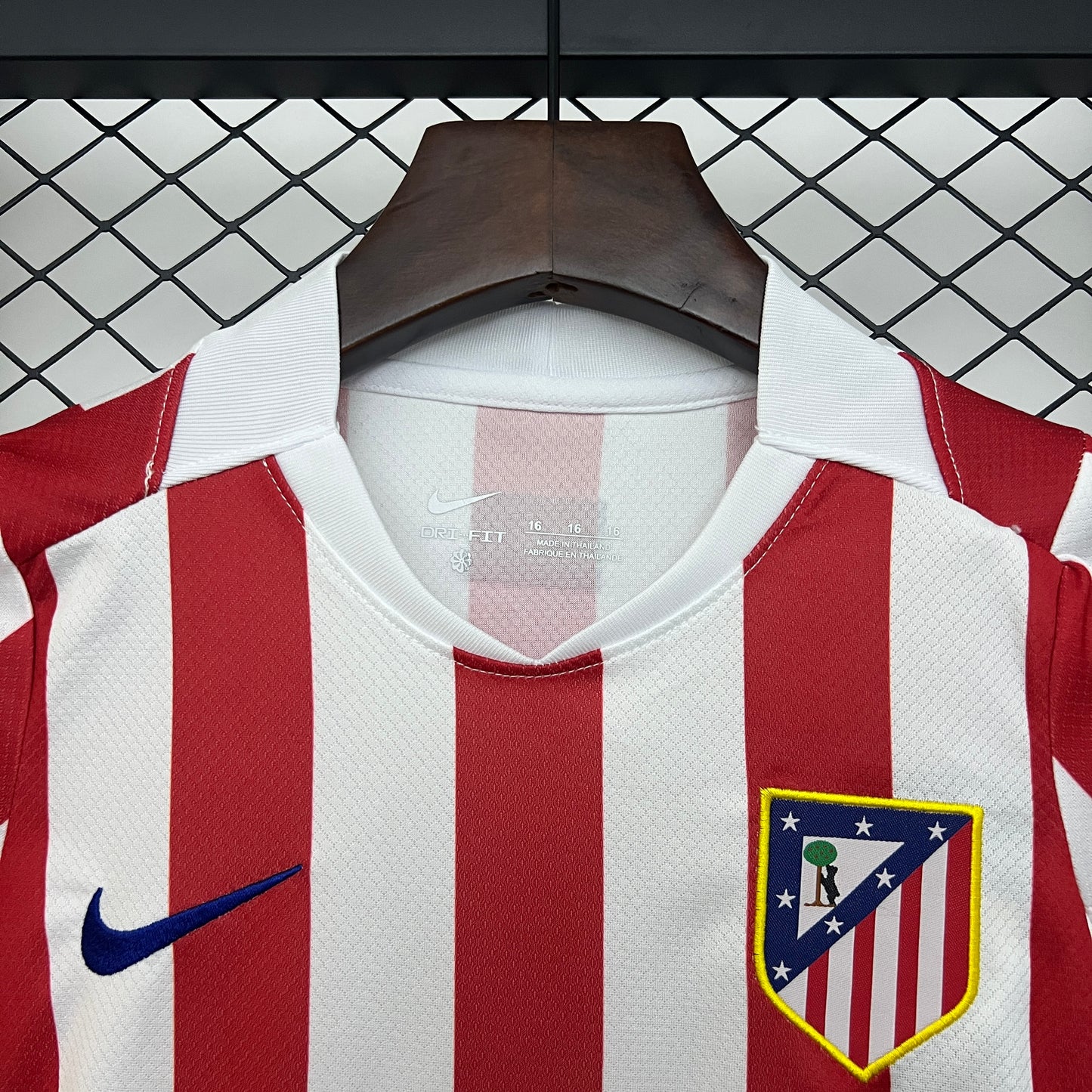 25 26 kids Atletico Madrid home
