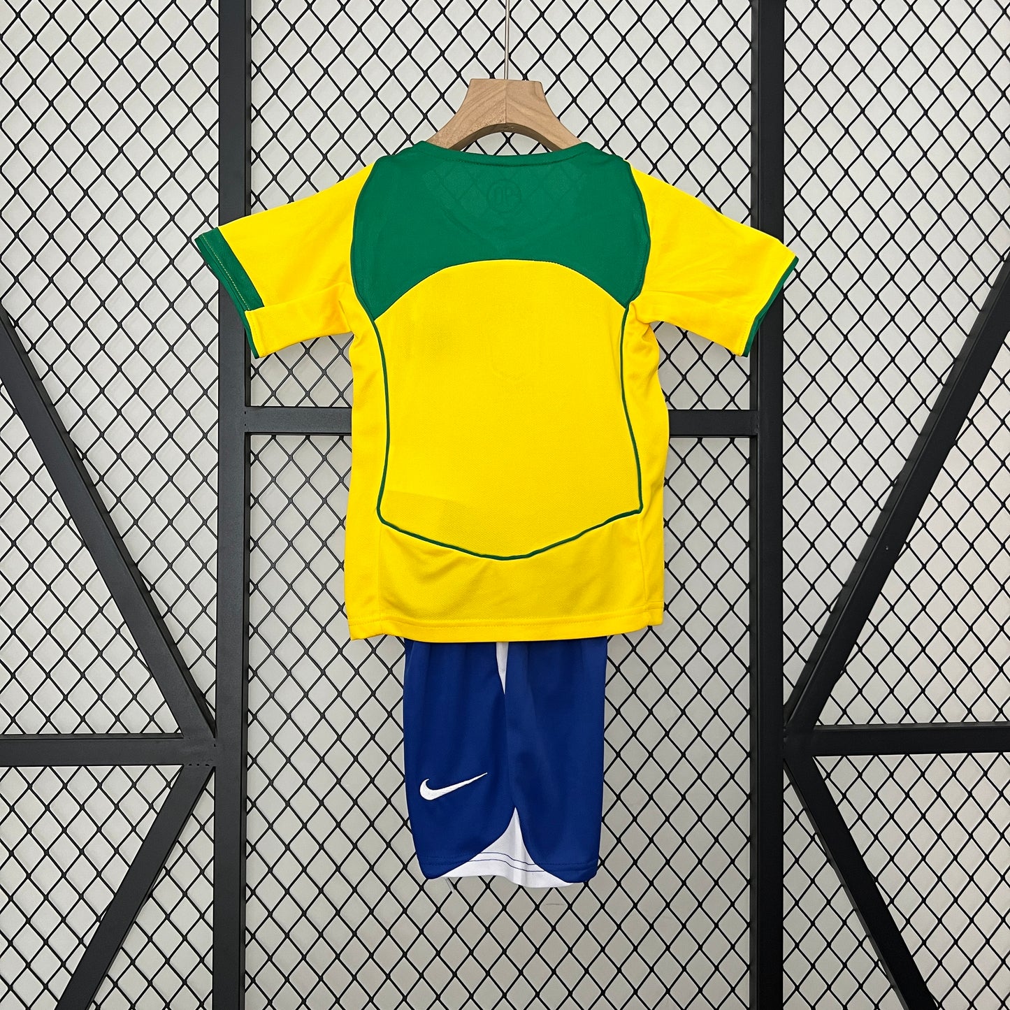 kids Brazil 2004 home