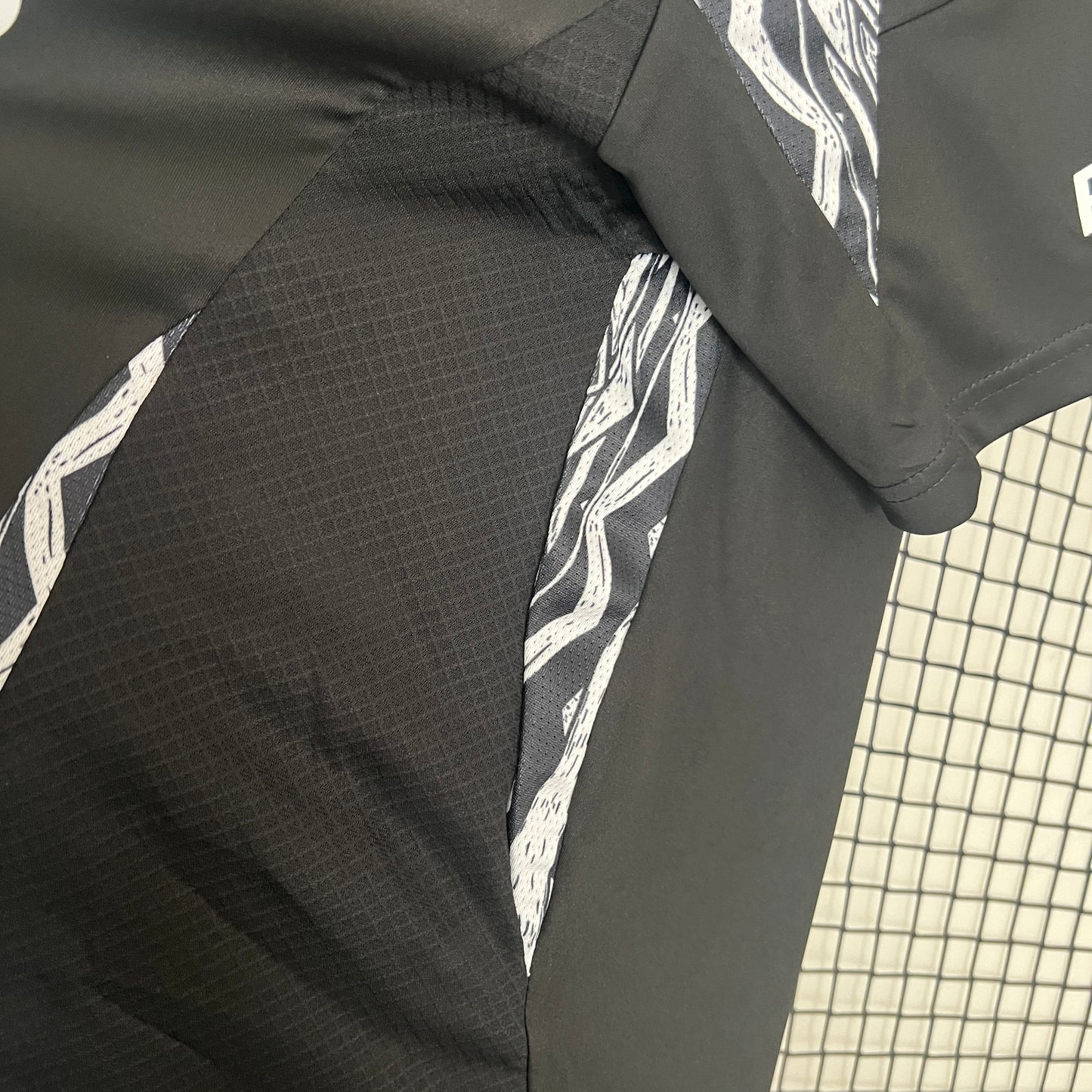 Arsenal “Gunners Elite” special jersey