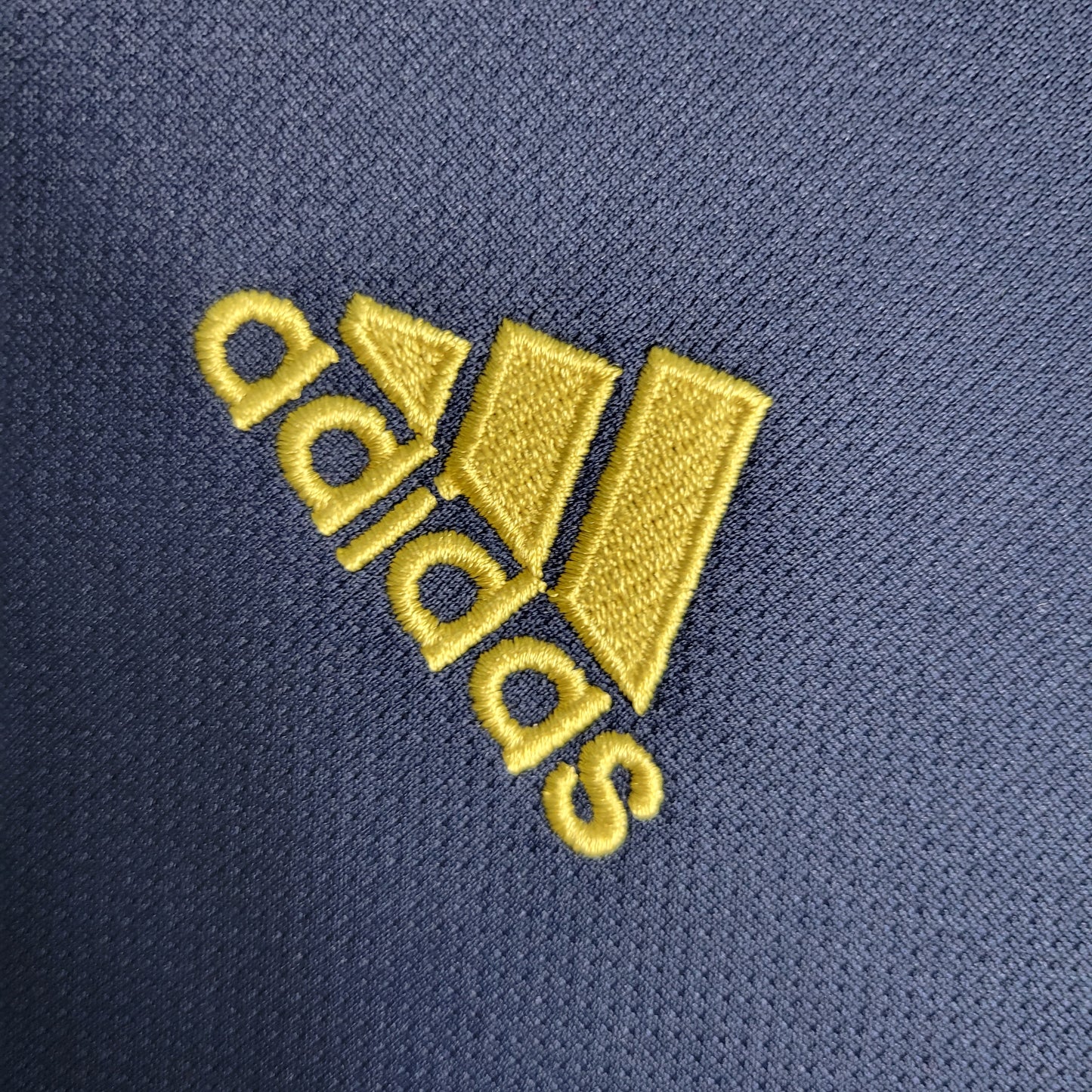 Arsenal “Victory Arsenal” special jersey