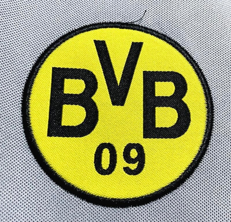 Retro 00/01 Borussia Dortmund Away Grey Jersey