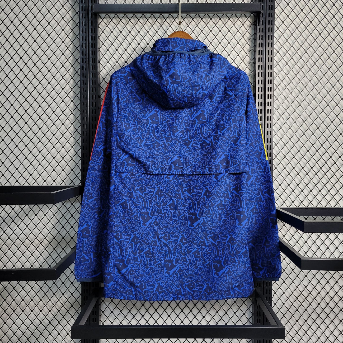 24/25 FC Barcelona Windbreaker in Blue