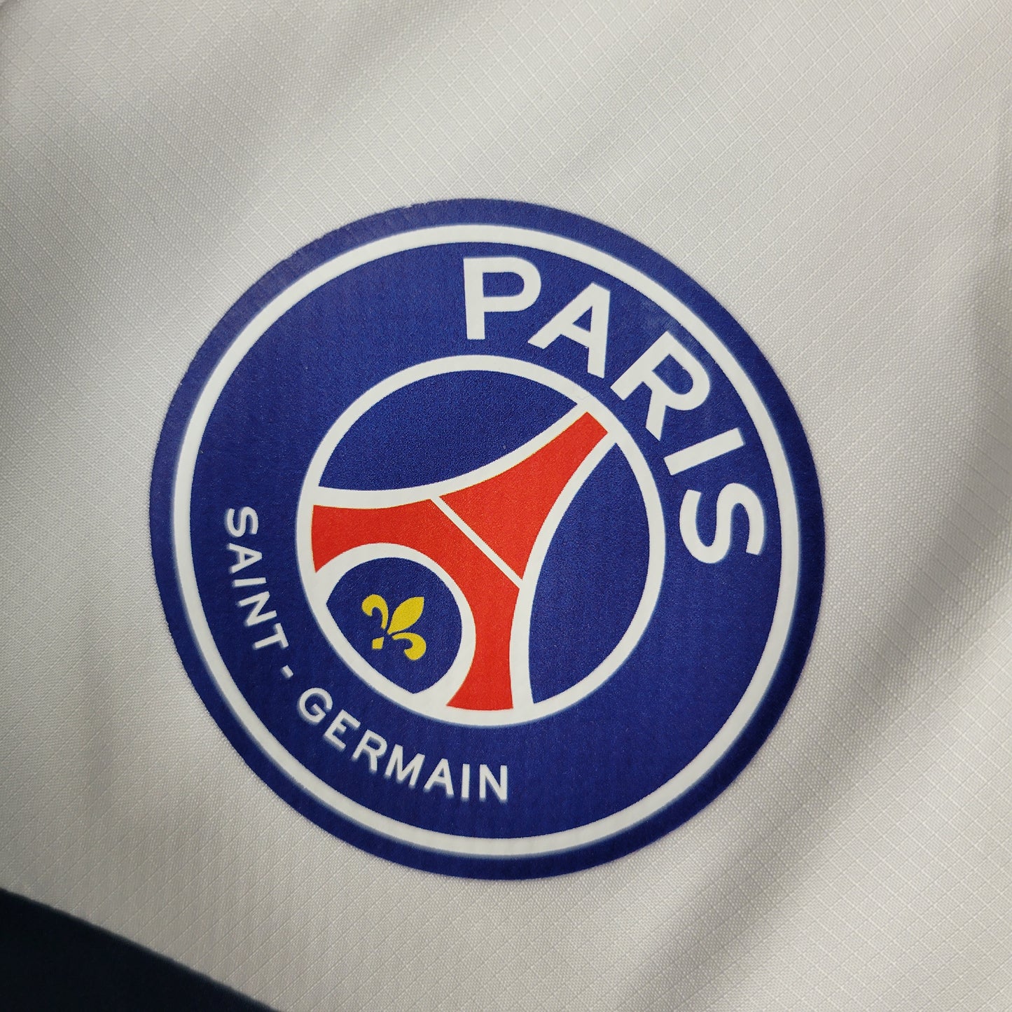 23/24 PSG Windbreaker in White