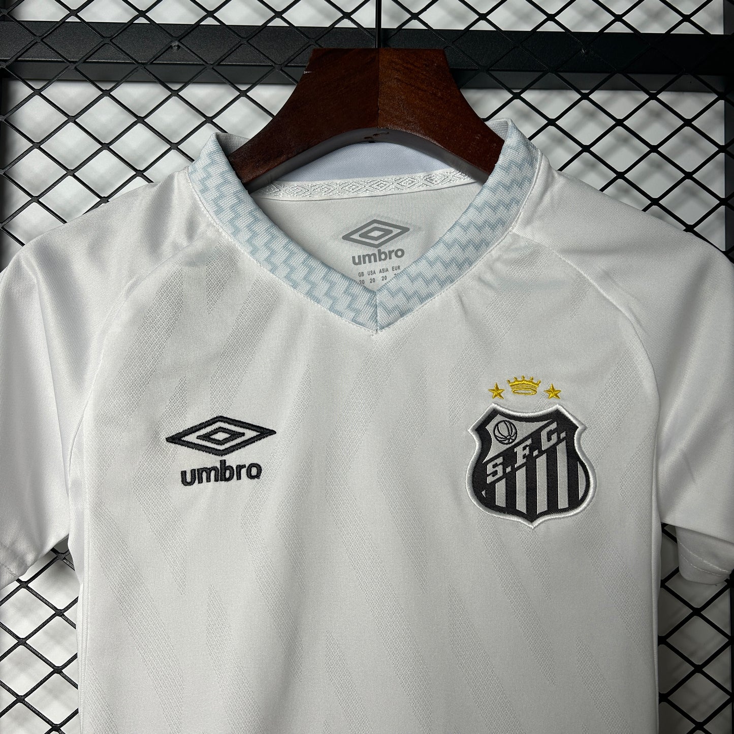 25 26 kids Santos home