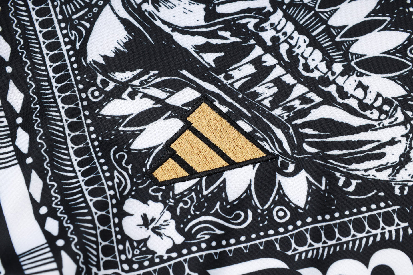 Arsenal “Mosaic Mastery” Tracksuit