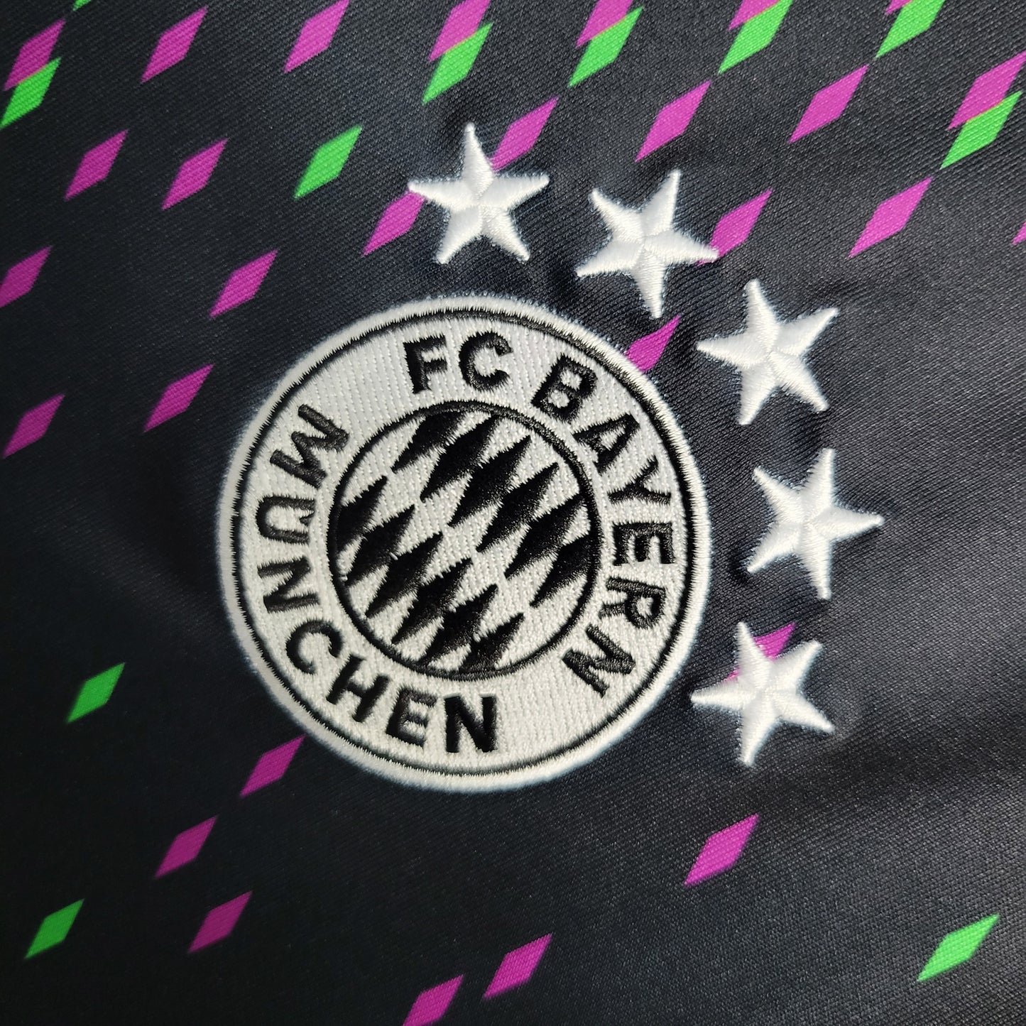 Bayern Munich “Alpen Glow” special jersey