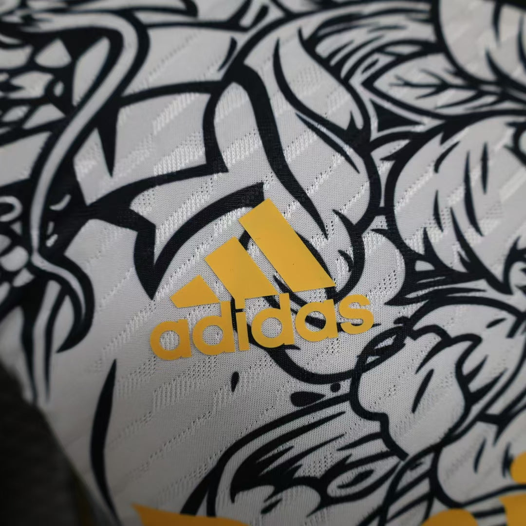 24/25 Real Madrid “Gold Dragon Mítico ” Special Jersey