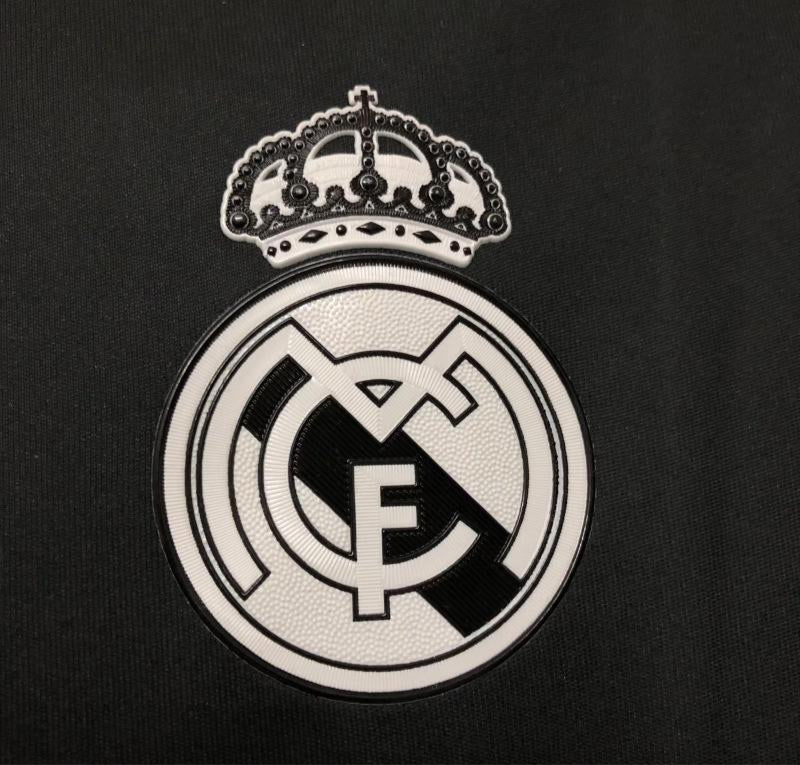 14/15 Real Madrid Away Kit