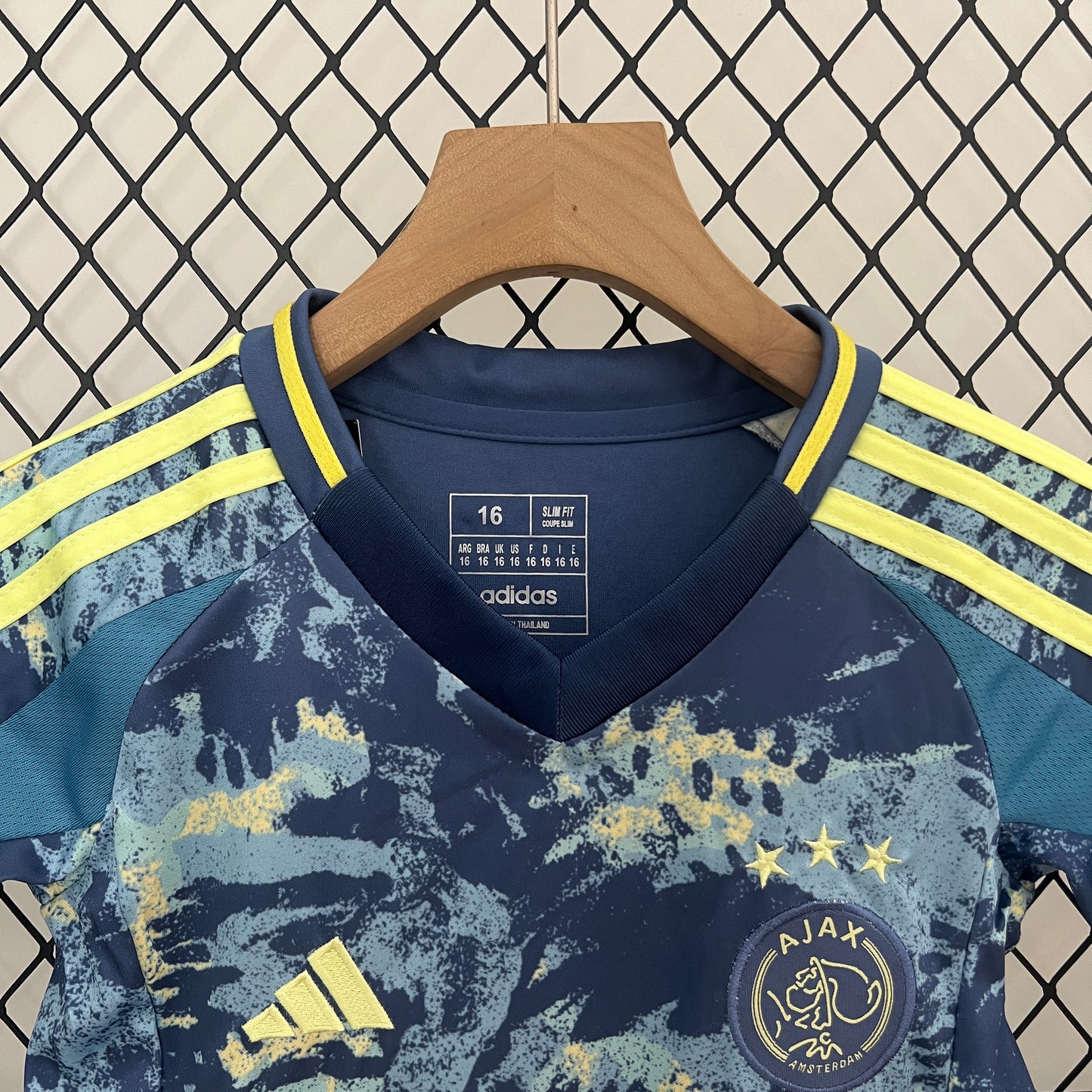 2425 Kids Ajax away