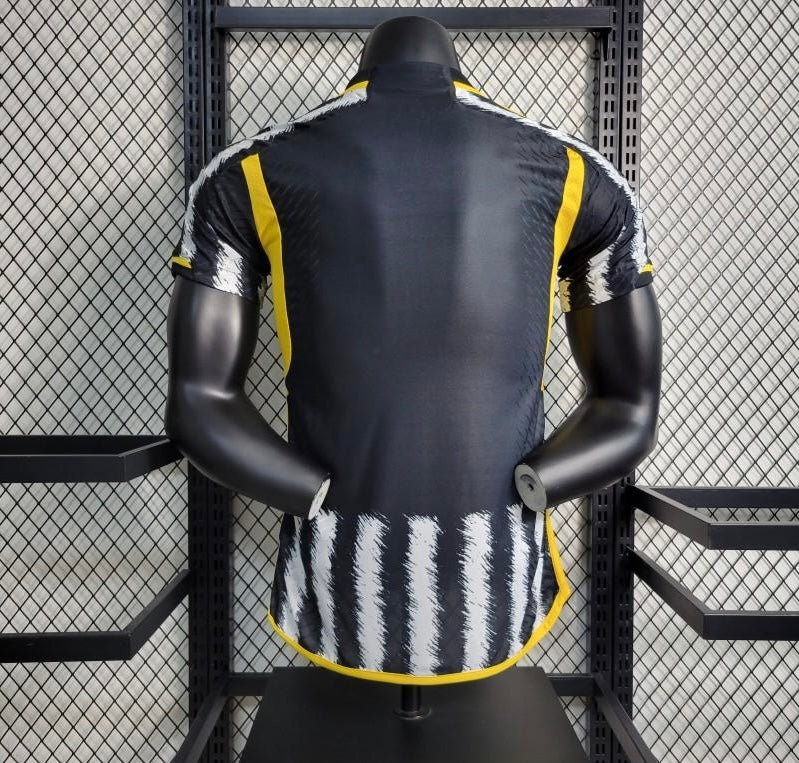 2023/24 Juventus Home Kit