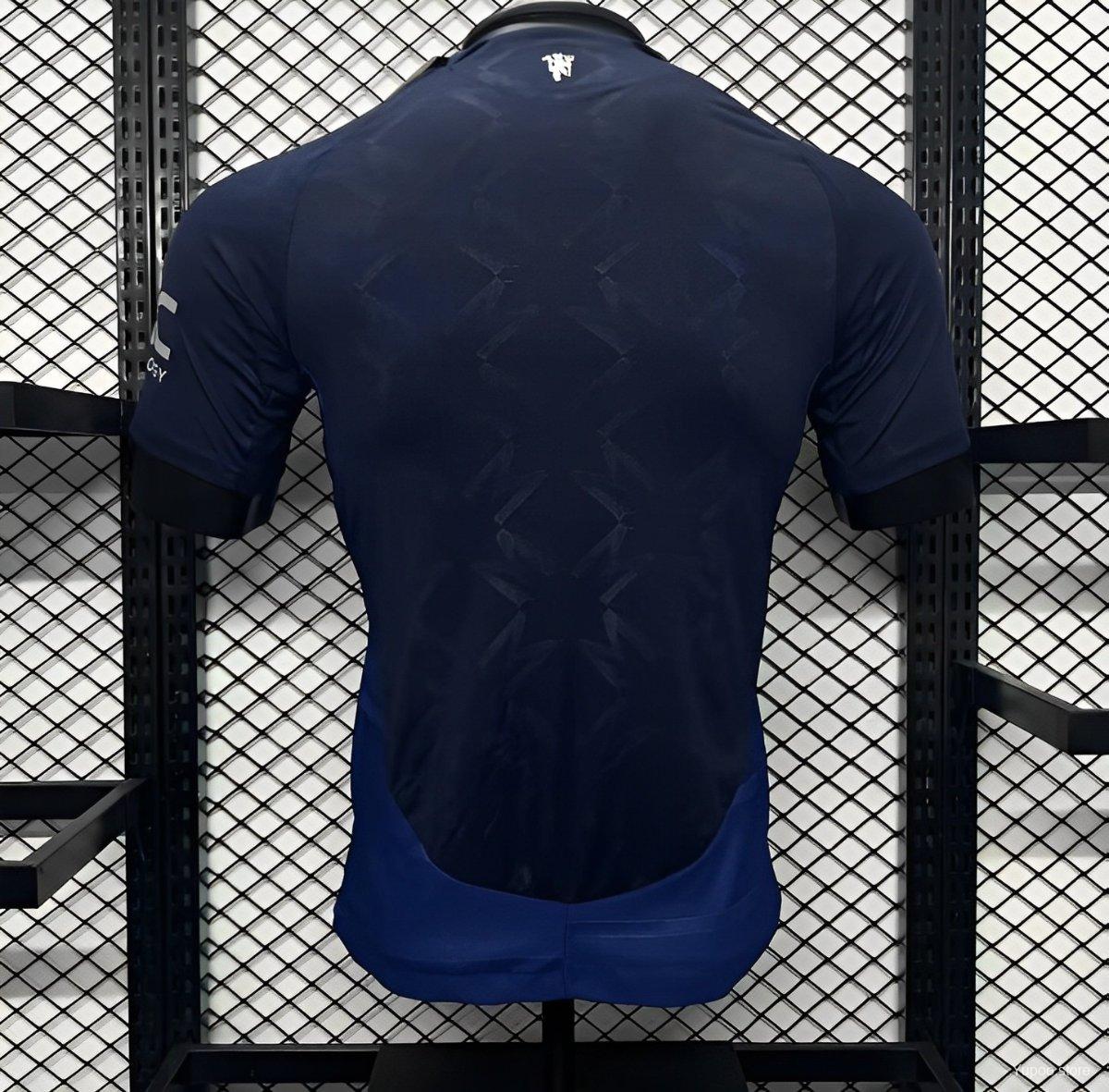 24/25 Manchester United Away