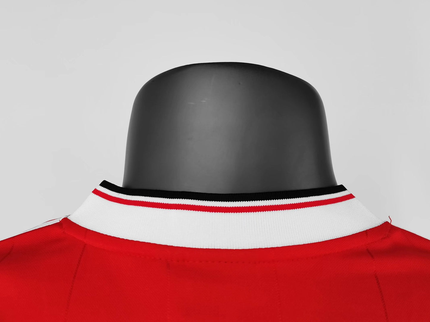 Retro 83/83 Manchester United Home Kit