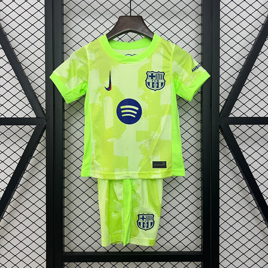 24 25 kids Barcelona third away