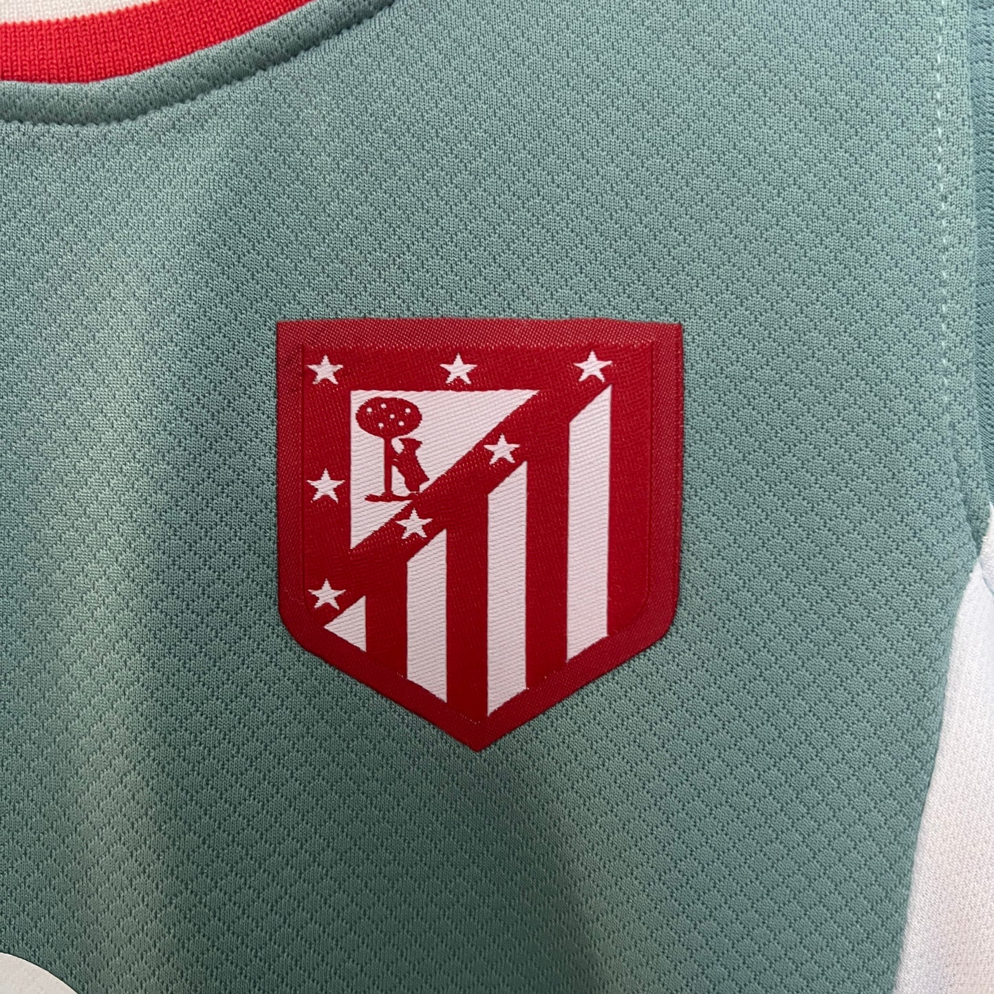24 25 kids Atletico Madrid away