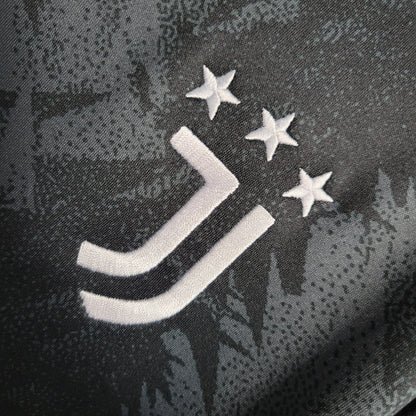 Juventus “Forest” special jersey