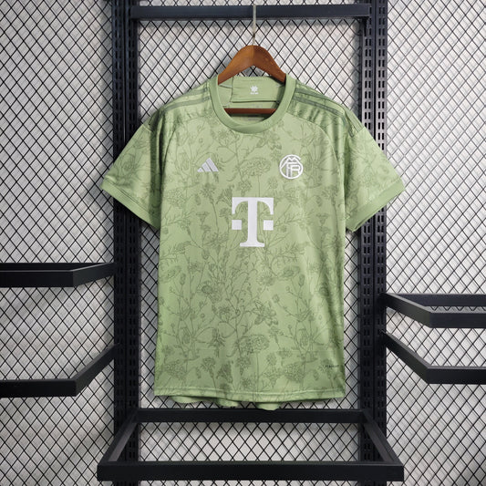Bayern Munich “Phoenix Bayern” special jersey