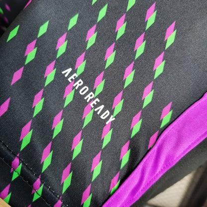 Bayern Munich “Alpen Glow” special jersey