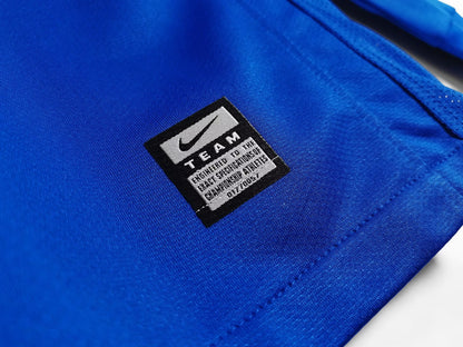 Long sleeved: 2008/09 Manchester United Second away