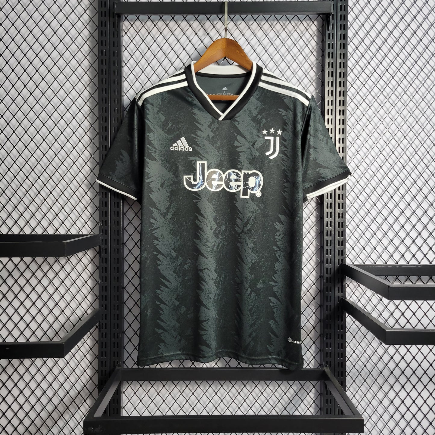Juventus “Forest” special jersey