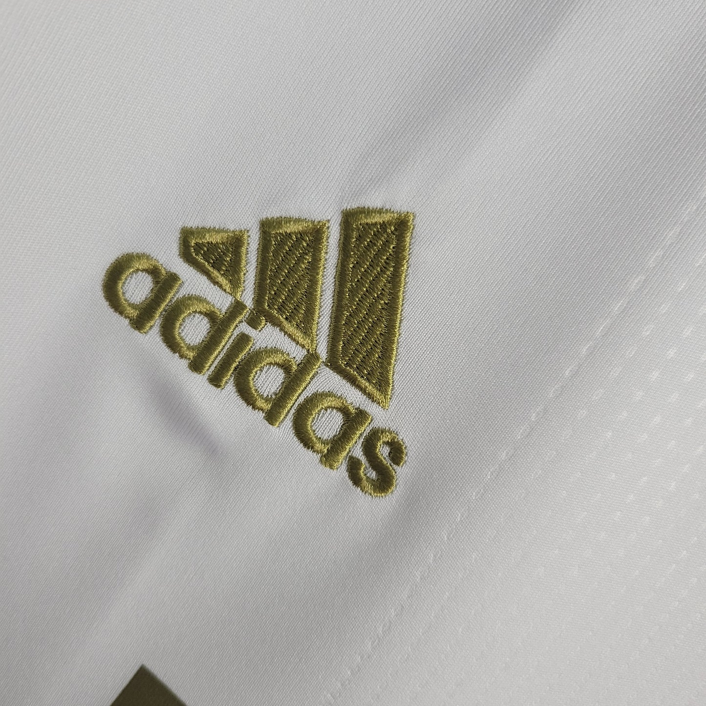 Bayern Munich “Sunset Champions” special jersey