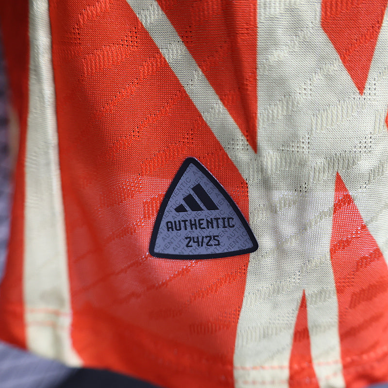 24-25 Bayern Munich Pre-Match Kit