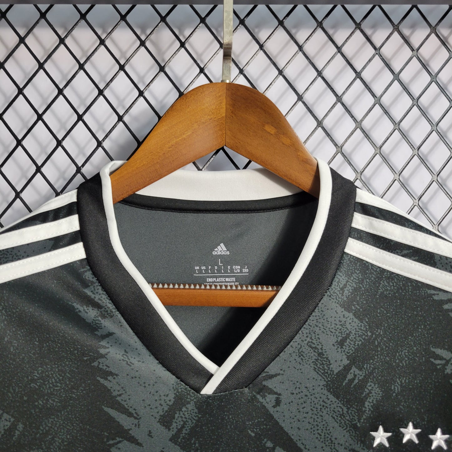 Juventus “Forest” special jersey