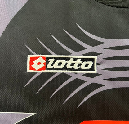 Retro 01/02 Juventus Black Goalkeeper Jersey