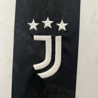 24/25 Juventus Home