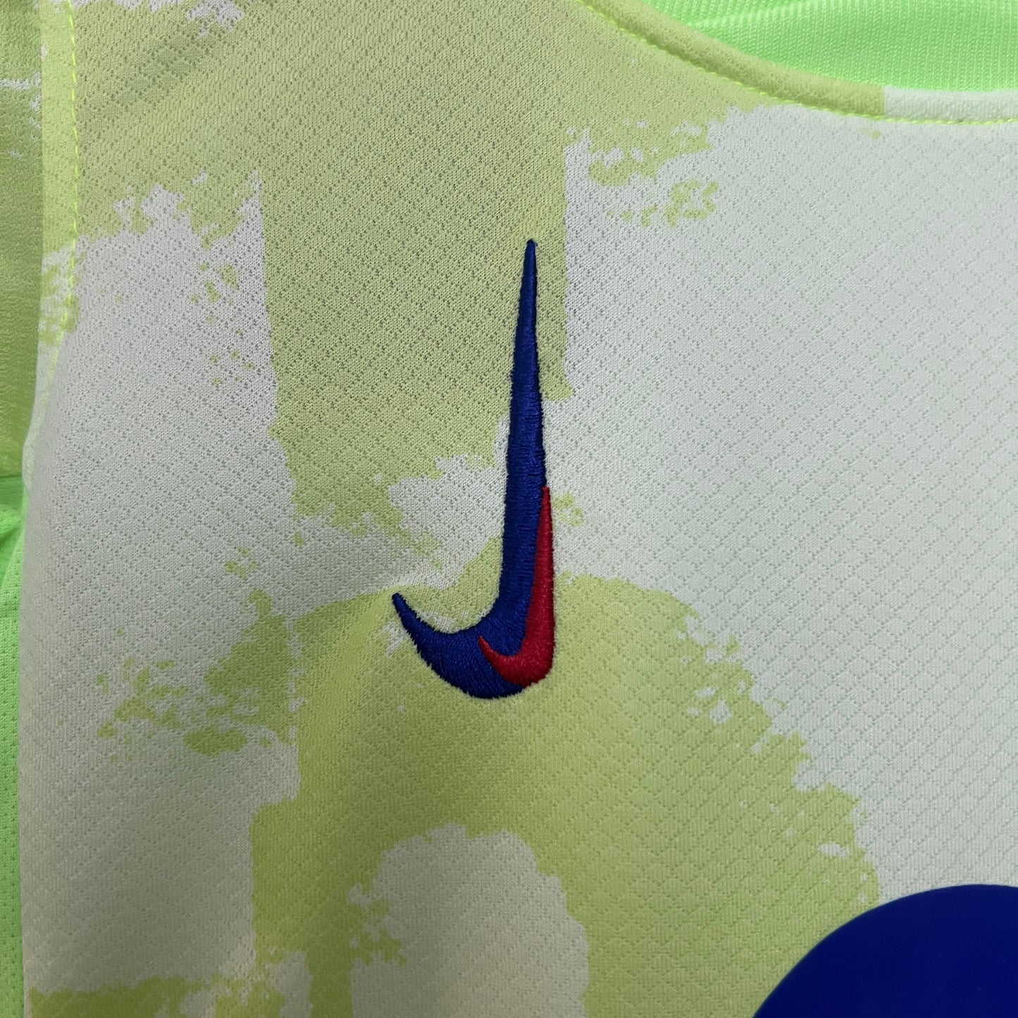 24 25 kids Barcelona third away