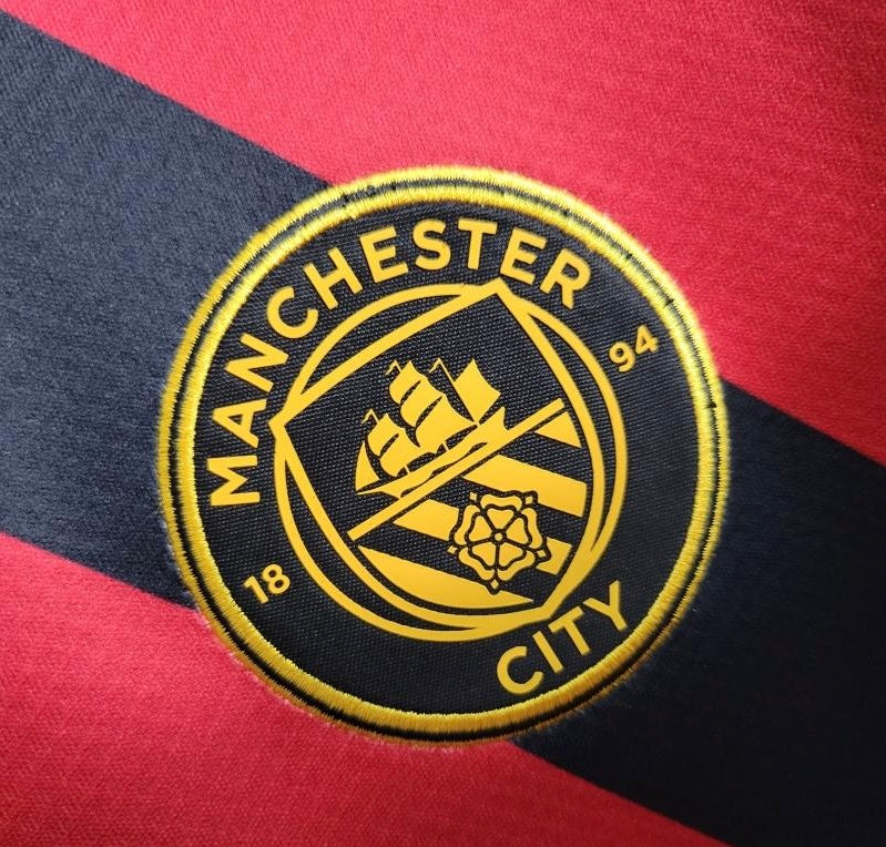 22/23 Manchester City Away Kit