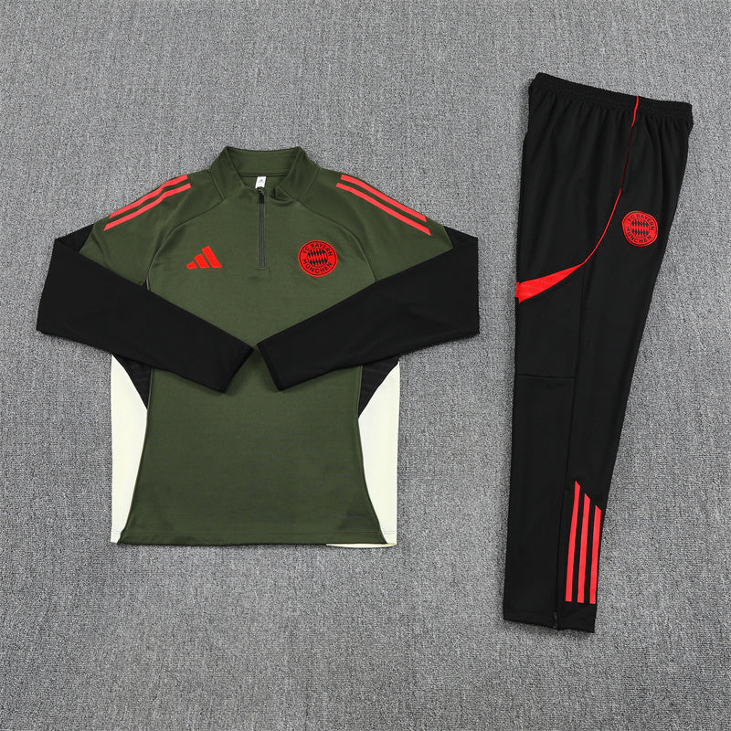 Bayern München ,,Green Forest" Tracksuit