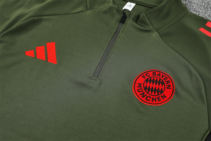 Bayern München ,,Green Forest" Tracksuit