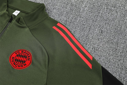 Bayern München ,,Green Forest" Tracksuit